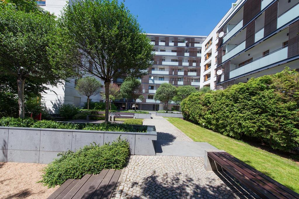 Apartment Powisle With Garage 华沙 外观 照片